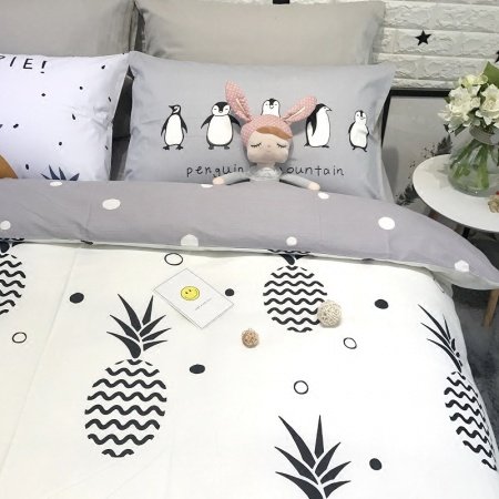 Hipster Gray Black and White Pineapple Print Preppy Style Unique Twin, Full Size Bedding Sets for Boys