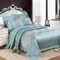 Jacquard Satin Vintage Paisley and Flower Full, Queen Size Bedding Sets