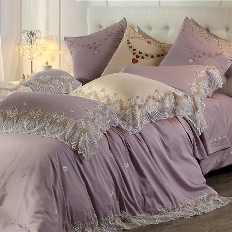 Luxury Mauve Purple and Gold Embroidered Folklore Heart Noble
