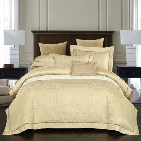Shiny Gold Pixelated Glam Royal Style Soft Full, Queen Size Bedding Sets