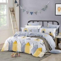 Kids Cute Animal Themed Modern Chic Twin, Full, Queen Size Bedding Sets