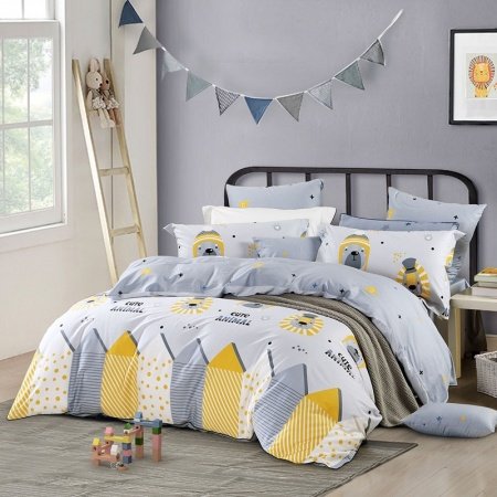 Kids Cute Animal Themed Modern Chic Twin, Full, Queen Size Bedding Sets